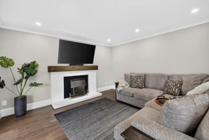 Basement Recreation Room Photo of 5927 169a Street, Surrey, BC