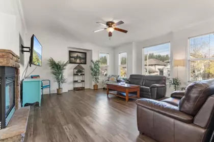 Breakfast Nook Photo of 5206 Bridlewood Drive, Chilliwack, BC