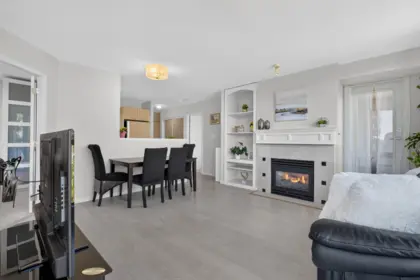 805 4888 Hazel Street, Burnaby, BC, Burnaby — Apartment/Condo for sale