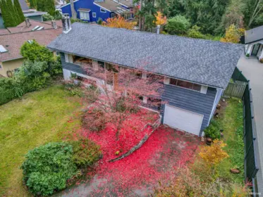 4578 Capilano Road, North Vancouver, BC, North vancouver — Single Family Residence for sale