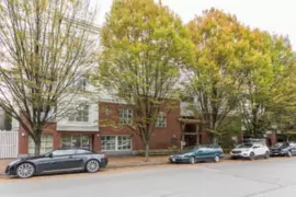 206 137 E 1st Street, North Vancouver, BC