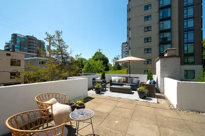 301 5555 Yew Street, Vancouver, BC, Vancouver — Apartment/Condo for sale