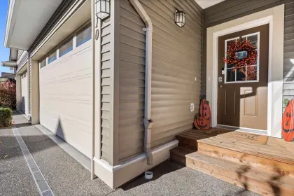 10 5648 Promontory Road, Chilliwack, BC, Chilliwack — Townhouse for sale