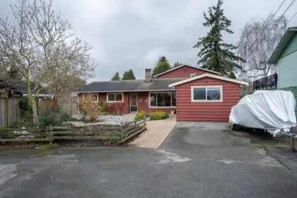 5426 Chestnut Crescent, Delta, BC, Delta — Single Family Residence for sale