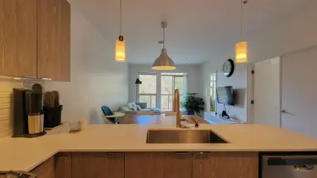 406 1150 Bailey Street, Squamish, BC, Squamish — Apartment/Condo for sale