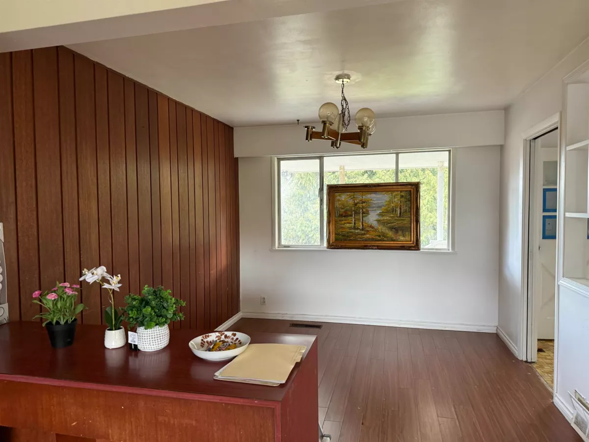 Living Room Photo of 11220 King Road, Richmond, BC