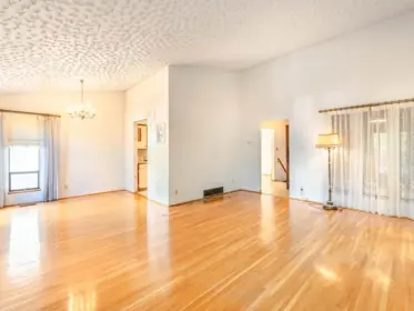 4470 Albert Street, Burnaby, BC, Burnaby — Single Family Residence for sale