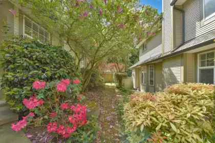 #23 5811 122 Street, Surrey, BC, Surrey — Townhouse for sale