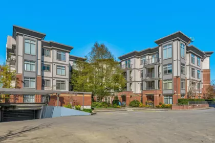 210 10499 University Drive, Surrey, BC, Surrey — Apartment/Condo for sale
