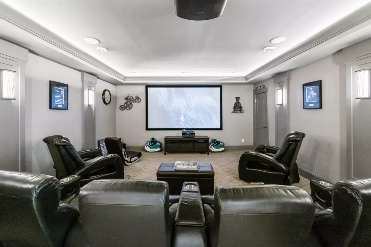 Outdoor Deck Photo of 21950 44 Avenue, Langley, BC