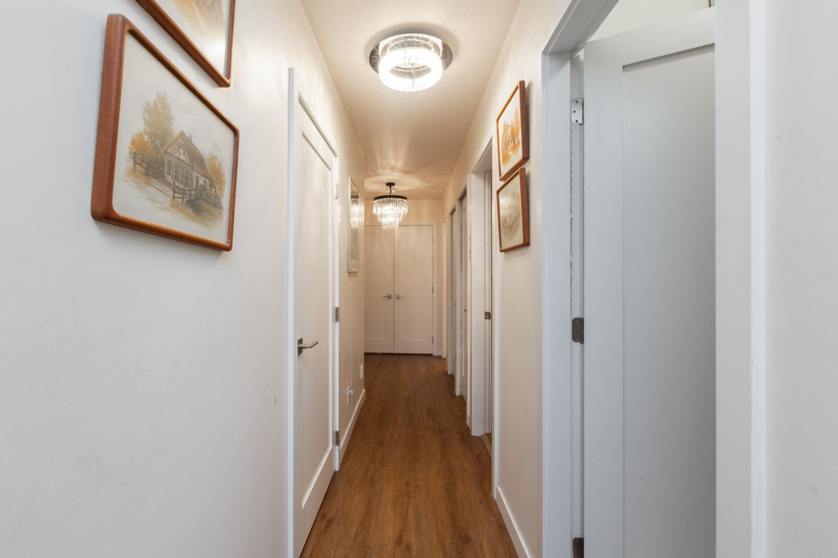 Kitchen Photo of 118 6841 138 Street, Surrey, BC