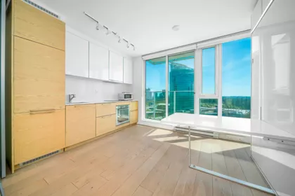 Pantry Photo of 1913 13438 Central Avenue, Surrey, BC