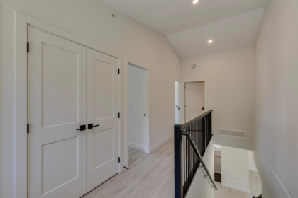 Guest Bathroom Photo of 31504 Mccreath Place, Mission, BC