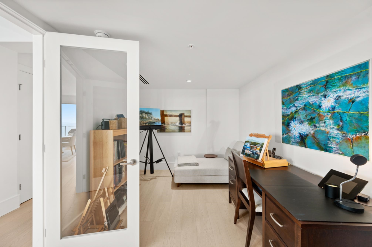 Garage Interior Photo of 1601 1500 Martin Street, White Rock, BC