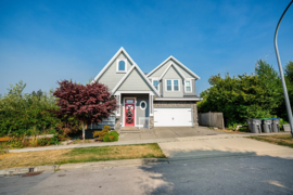 MLS R3034198