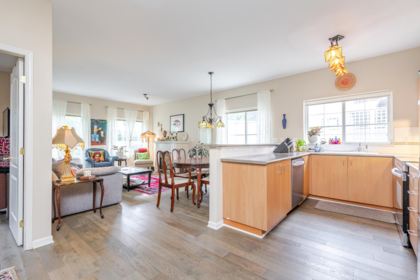 Office / Den Photo of 109 15298 20 Avenue, Surrey, BC