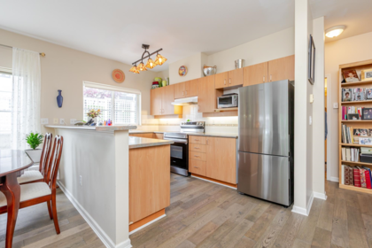 Powder Room Photo of 109 15298 20 Avenue, Surrey, BC