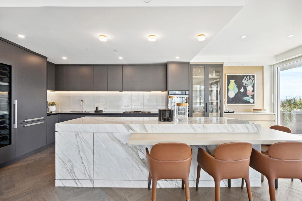 Primary Bedroom Photo of 4903 1480 Howe Street, Vancouver, BC