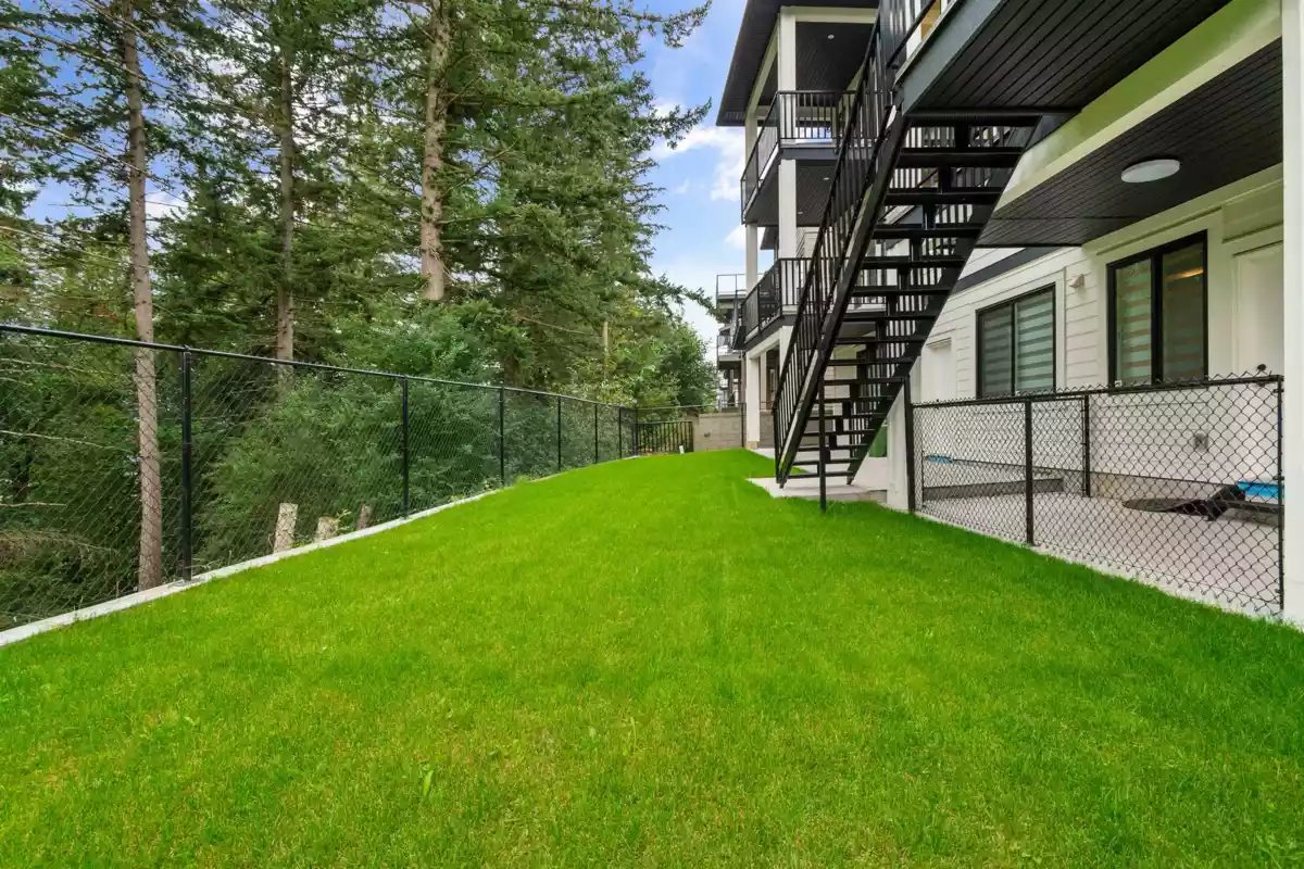 Hot Tub / Spa Photo of 5638 Crimson Ridge, Chilliwack, BC