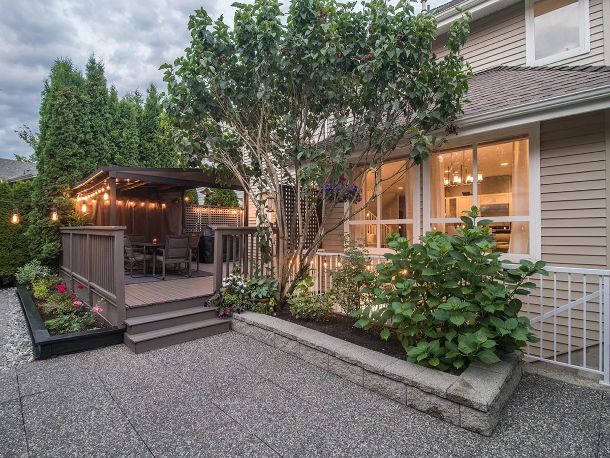 Outdoor Kitchen Photo of 14579 33b Avenue, Surrey, BC