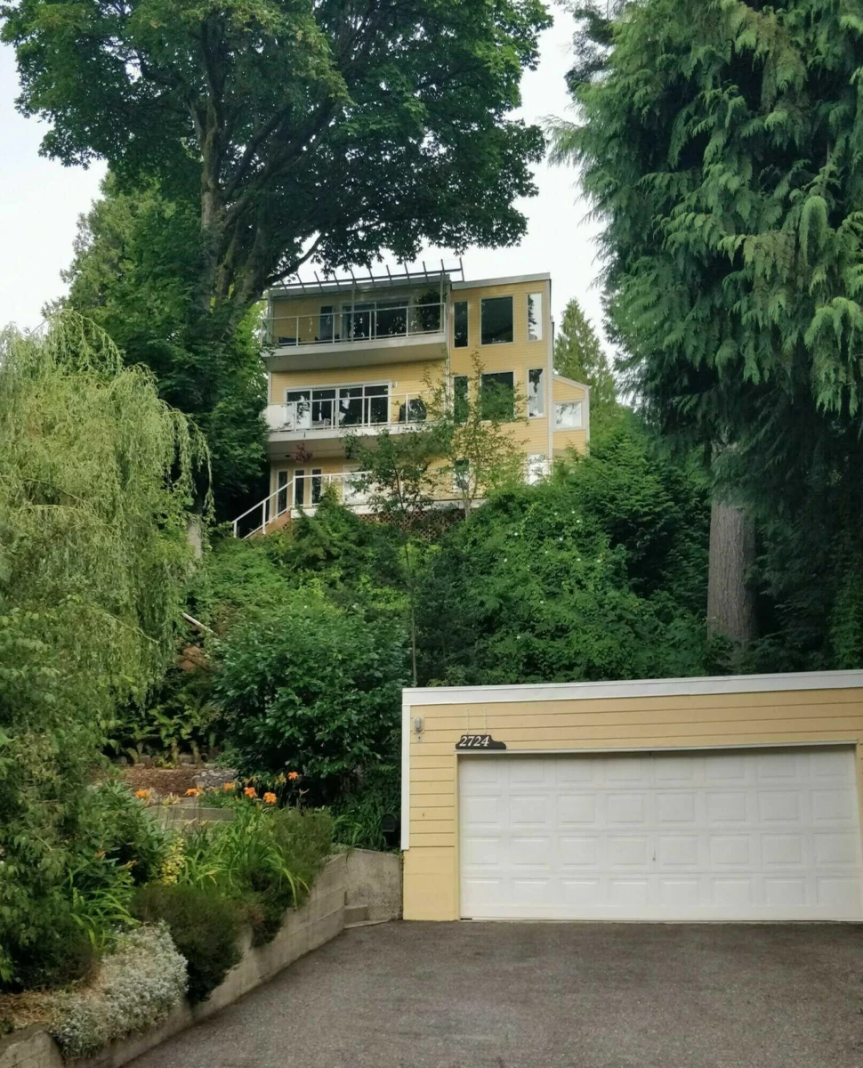 Exterior Rear Photo of 2724 Bayview Street, Surrey, BC