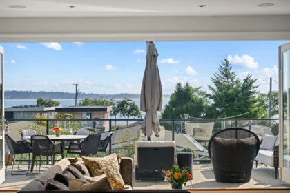 Outdoor Kitchen Photo of 14712 Mcdonald Avenue, White Rock, BC