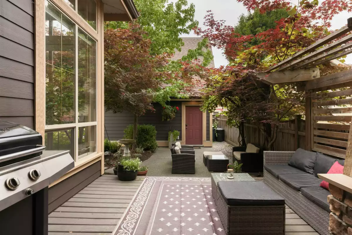 Hallway Photo of 5789 Shawnigan Drive, Chilliwack, BC