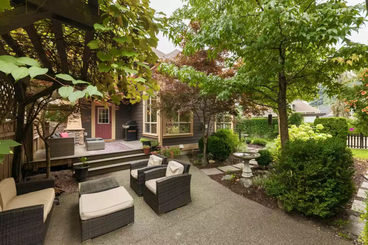 Staircase Photo of 5789 Shawnigan Drive, Chilliwack, BC