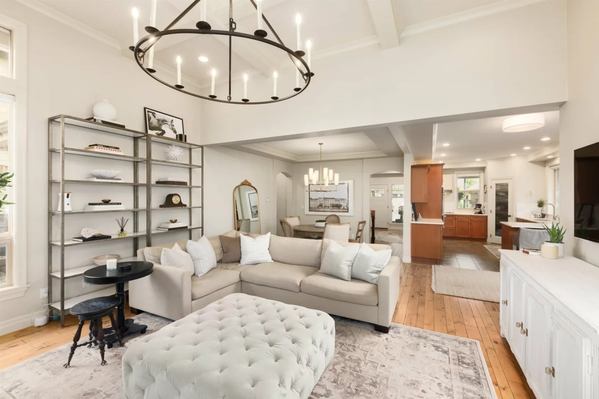 Walk-In Closet Photo of 5789 Shawnigan Drive, Chilliwack, BC