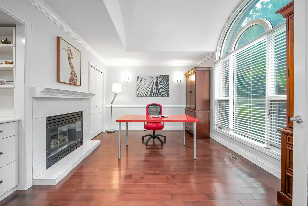 Dining Area Photo of 2099 132a Street, Surrey, BC