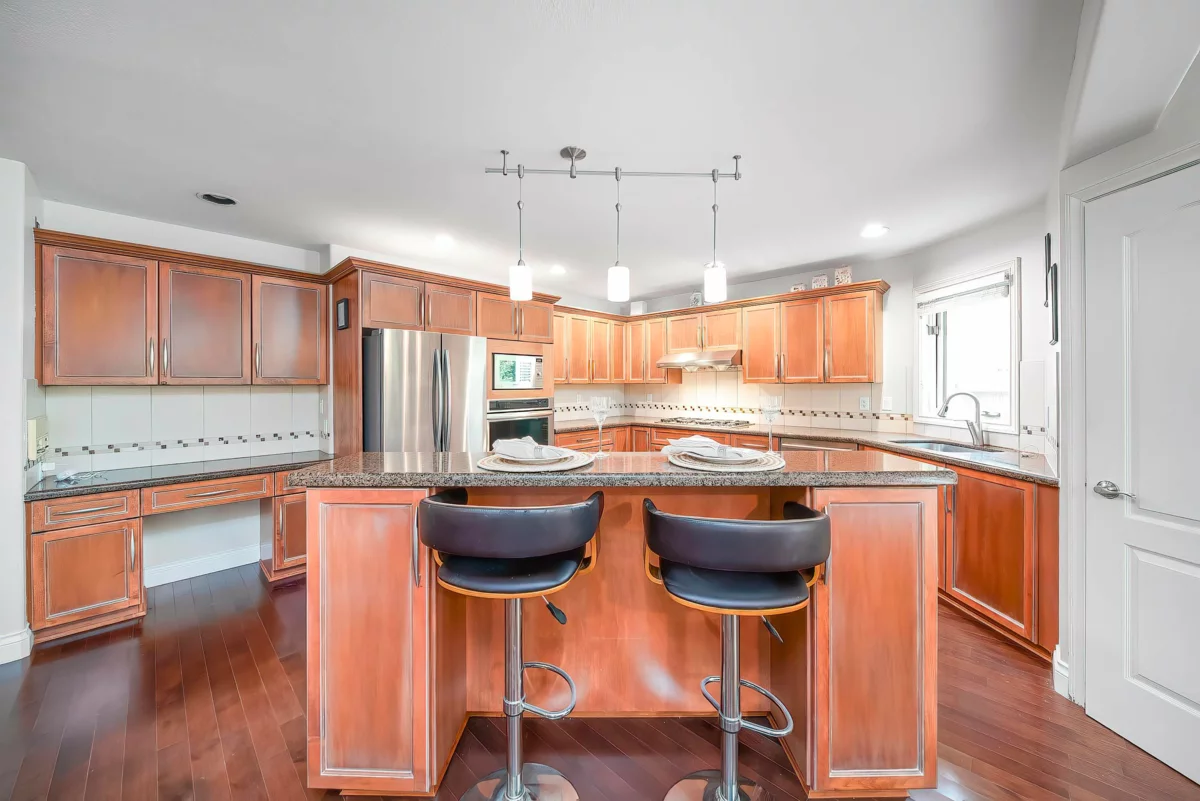 Guest Bathroom Photo of 2099 132a Street, Surrey, BC