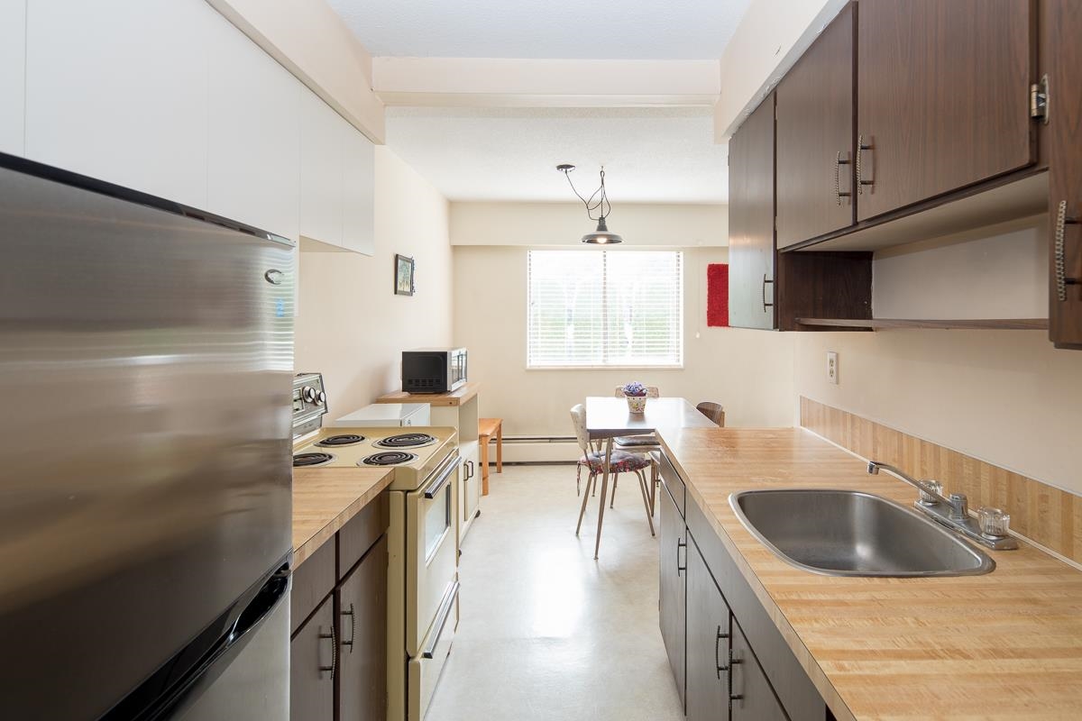 Bedroom 3 Photo of 106 5127 Irving Street, Burnaby, BC