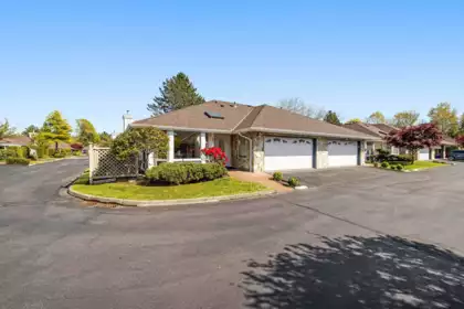 42 21746 52 Avenue, Langley, BC, Langley — Townhouse for sale