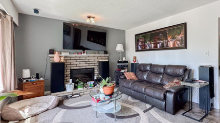 Kitchen Photo of 11590 140a Street, Surrey, BC