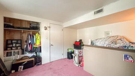 Laundry Room Photo of 11590 140a Street, Surrey, BC