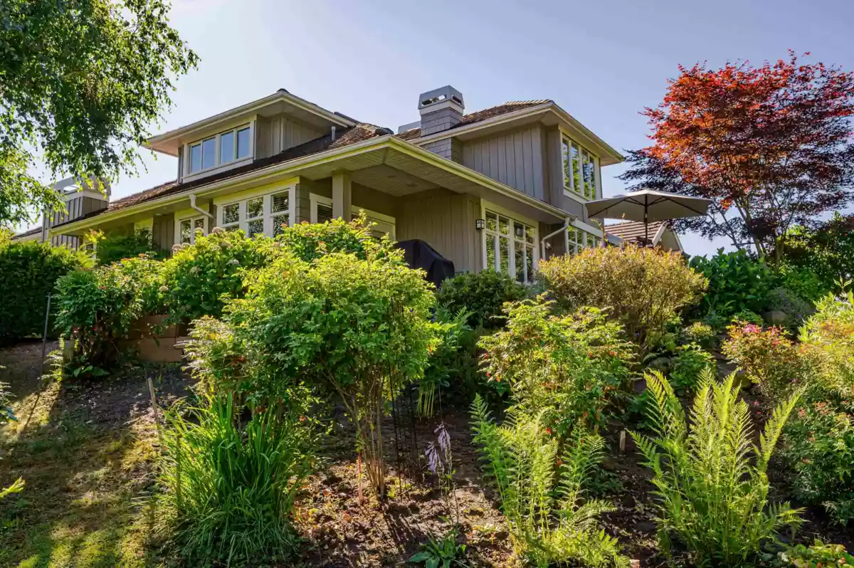 Community Amenities Photo (Clubhouse) of 27 18088 8 Avenue, Surrey, BC