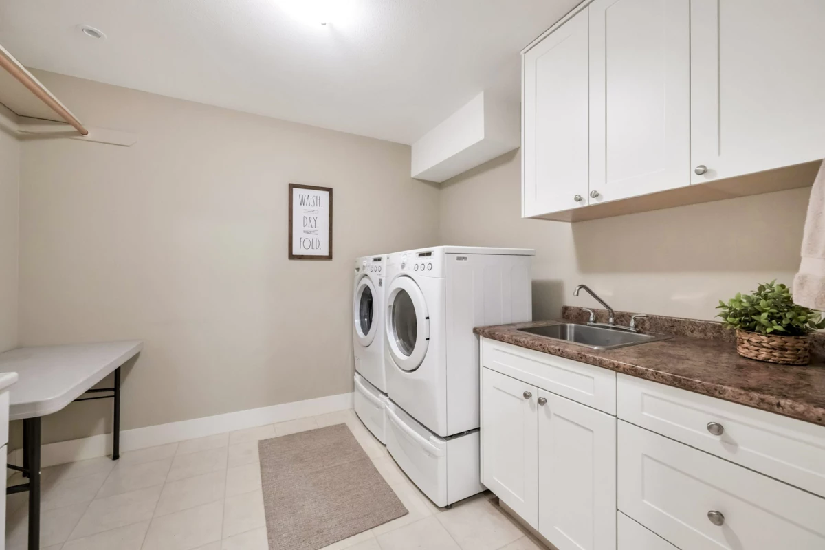 Swimming Pool Photo of 27 18088 8 Avenue, Surrey, BC