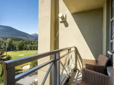 661 4090 Whistler Way, Whistler, BC, Whistler — Apartment/Condo for sale