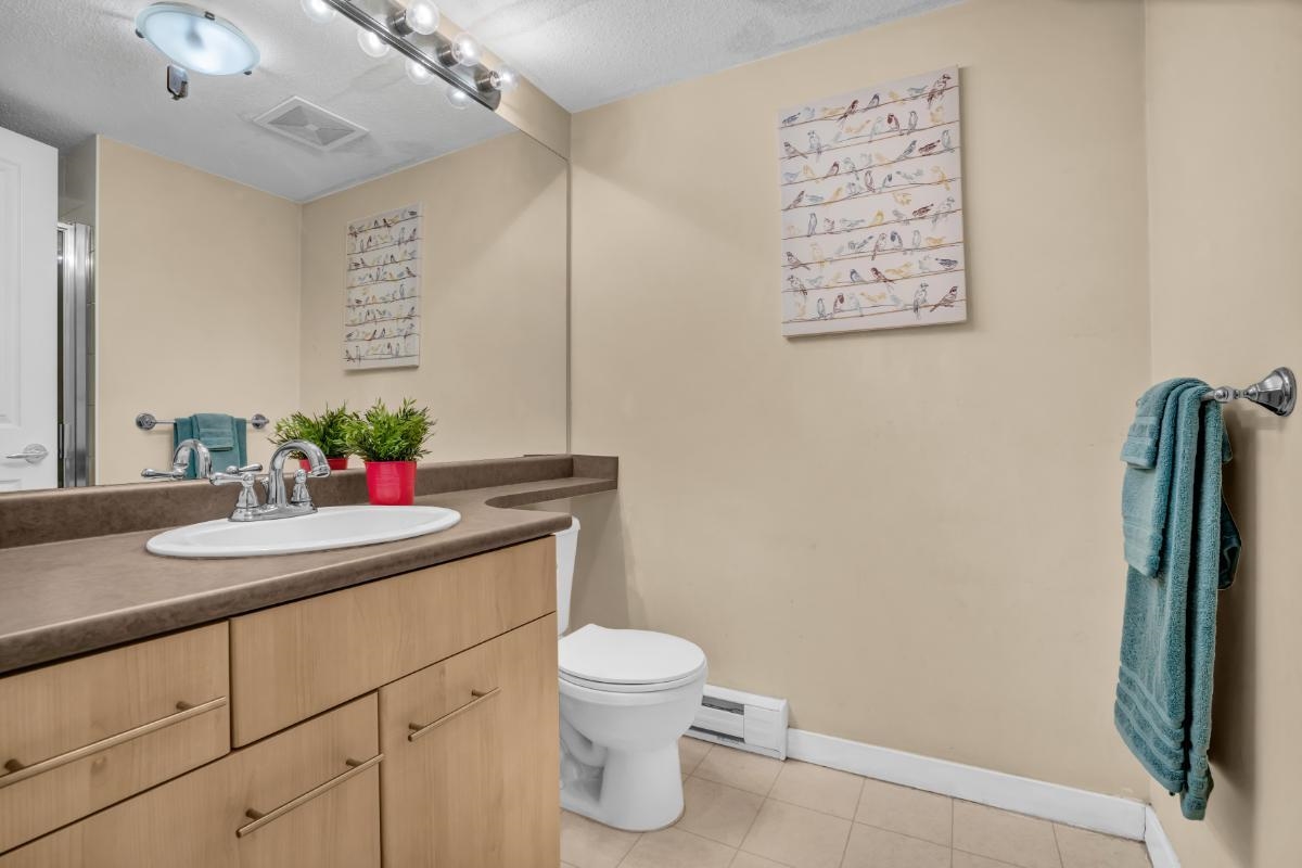 Bedroom 3 Photo of 2102 5113 Garden City Road, Richmond, BC