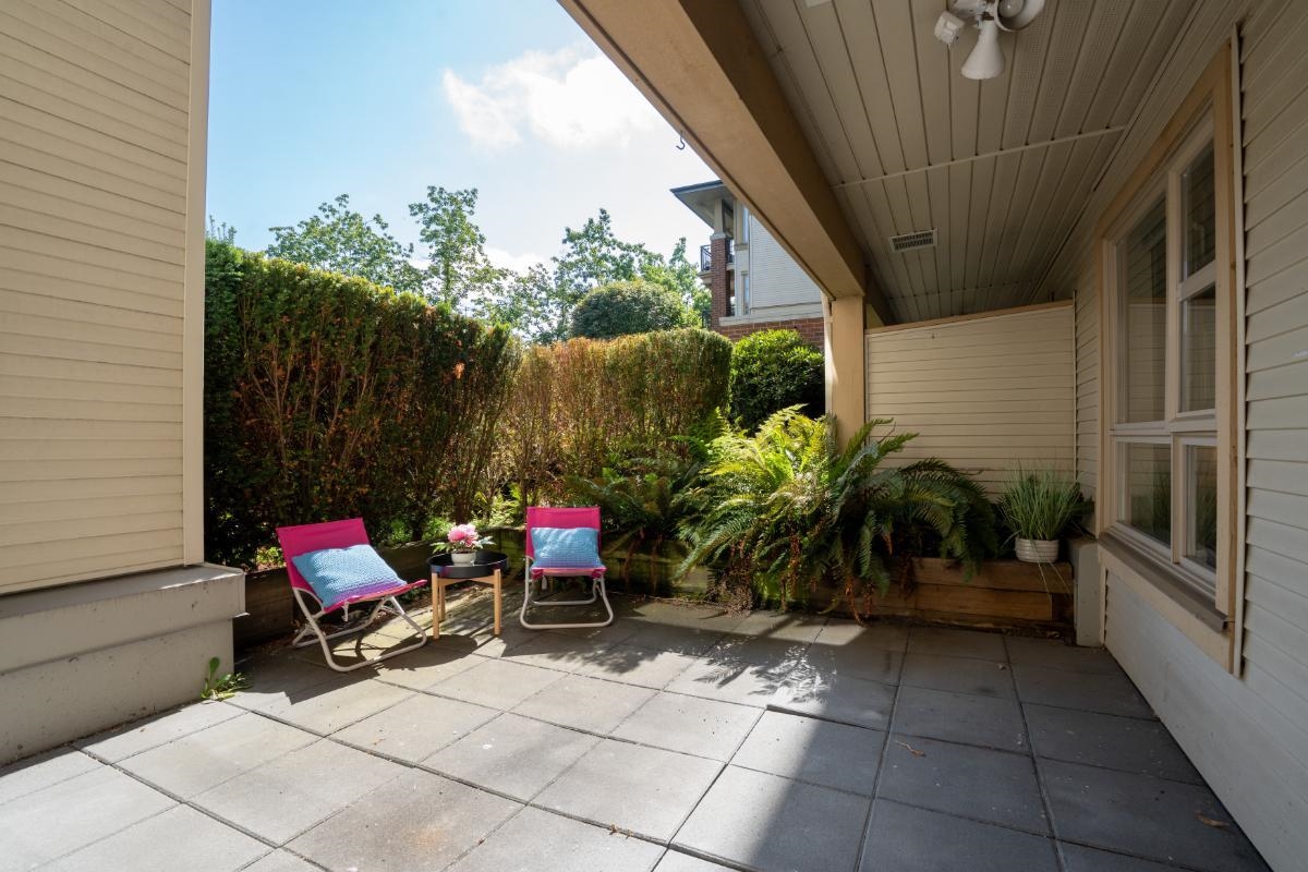 Hallway Photo of 2102 5113 Garden City Road, Richmond, BC