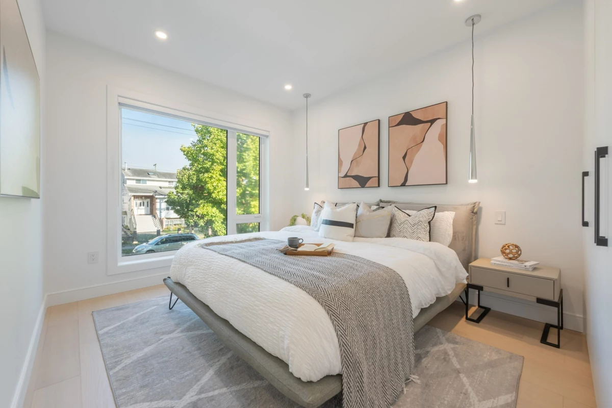 Basement Recreation Room Photo of 1 6933 Prince Edward Street, Vancouver, BC