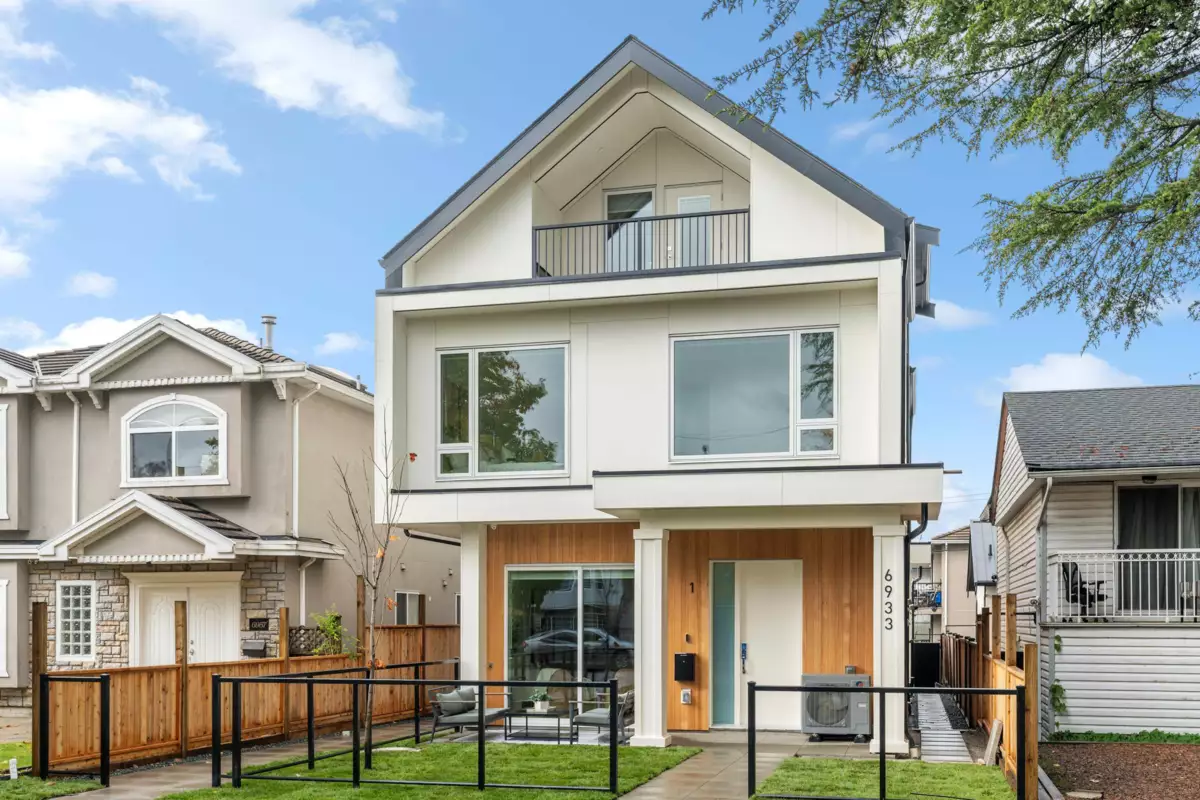 Community Amenities Photo (Clubhouse) of 1 6933 Prince Edward Street, Vancouver, BC