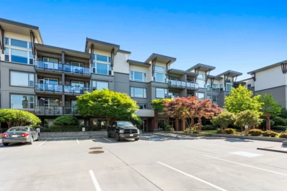 203 33539 Holland Avenue, Abbotsford, BC