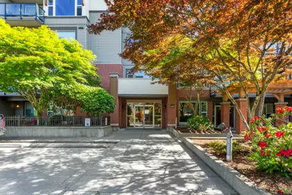 203 33539 Holland Avenue, Abbotsford, BC