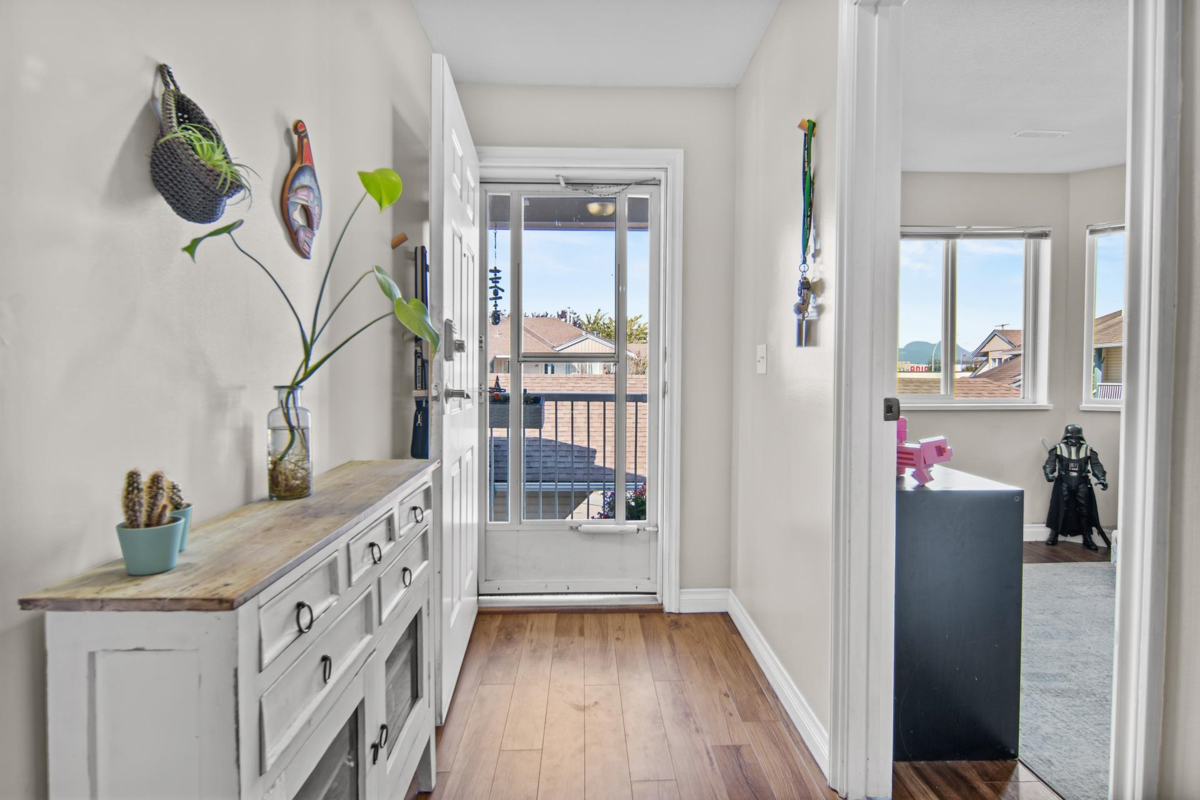 Exterior Rear Photo of 20 45435 Knight Road, Chilliwack, BC