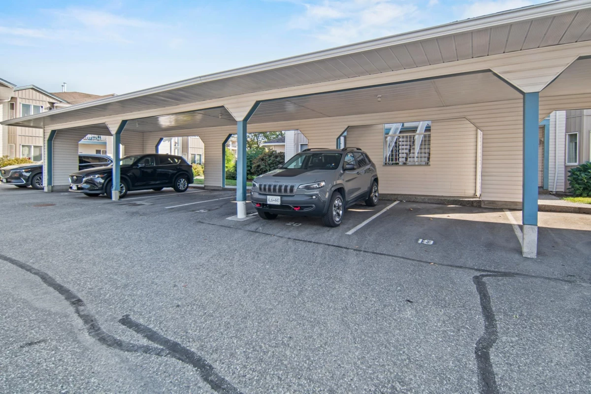Outdoor Kitchen Photo of 20 45435 Knight Road, Chilliwack, BC