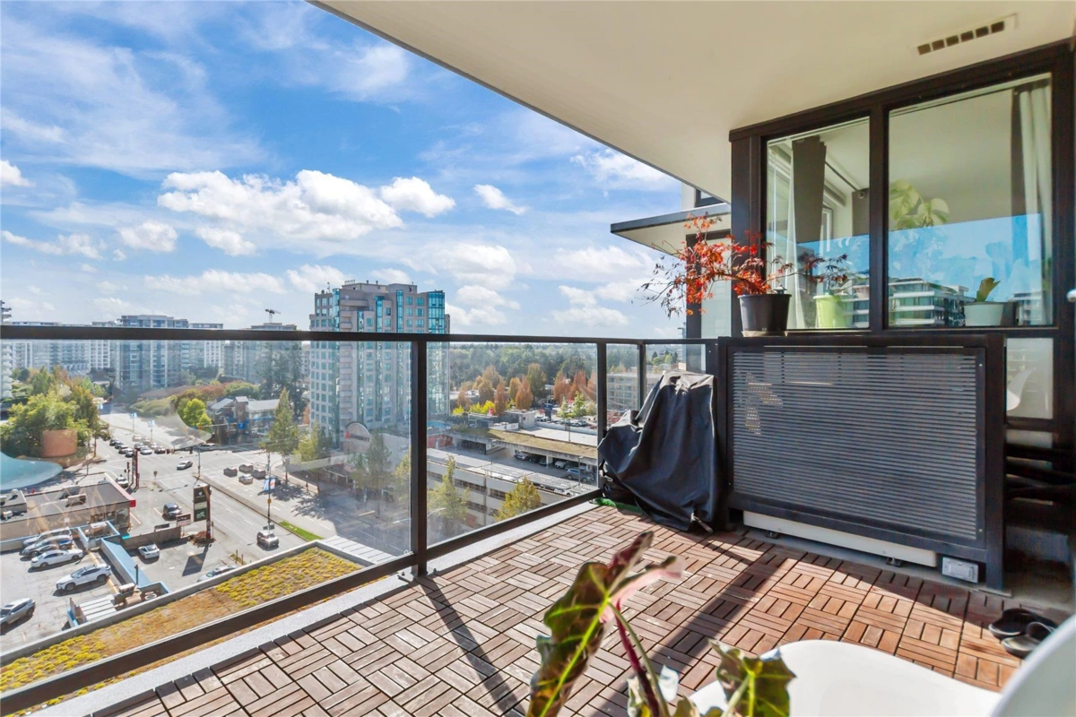 Kitchen Photo of 1301 7788 Ackroyd Road, Richmond, BC