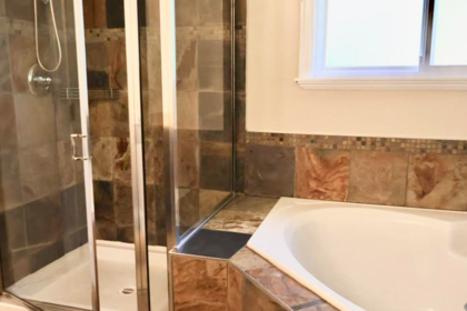 Guest Bathroom Photo of 3471 147a Street, Surrey, BC