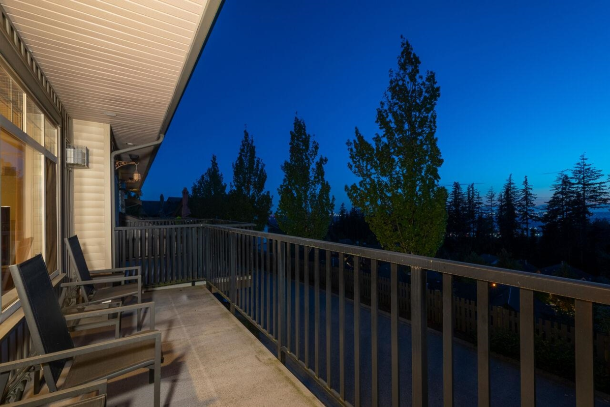 Breakfast Nook Photo of 95 55 Hawthorn Drive, Port Moody, BC