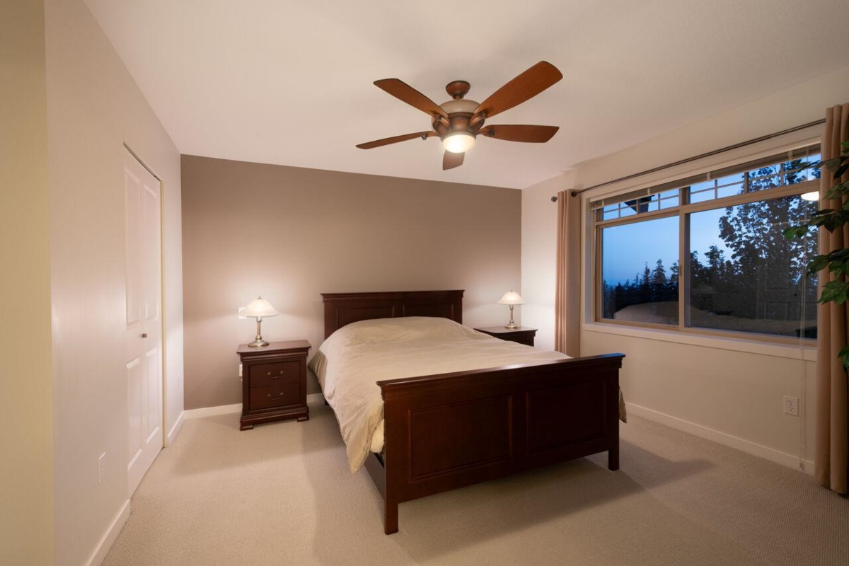 Entry Foyer Photo of 95 55 Hawthorn Drive, Port Moody, BC